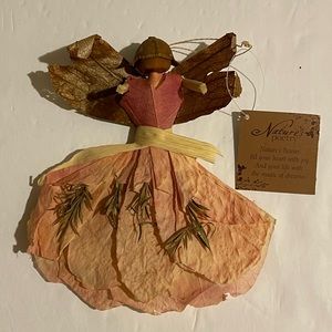 NWT  Enesco Natures Poetry Handcrafted Fairy Ornament Ornie 2011 Silver/pink Sm